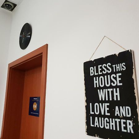 Quiet Courtyard Apartment ปราก ภายนอก รูปภาพ