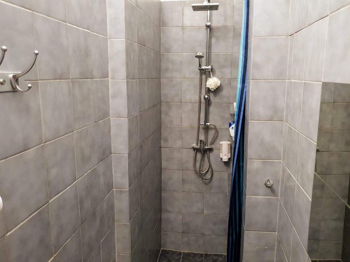 Quiet Courtyard Apartment ปราก ภายนอก รูปภาพ